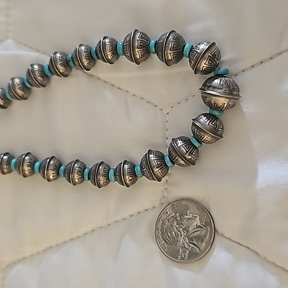 Navajo Sterling Silver Bench Bead Necklace - Picture 6 of 6